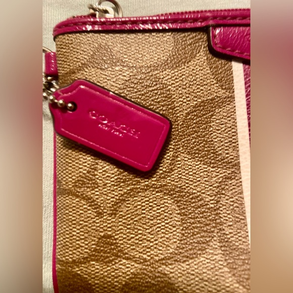 3 Pc. Dooney & Bourke purse, Tan& brown wristlet, Pink & tan wristlet w/o strap - Picture 9 of 13